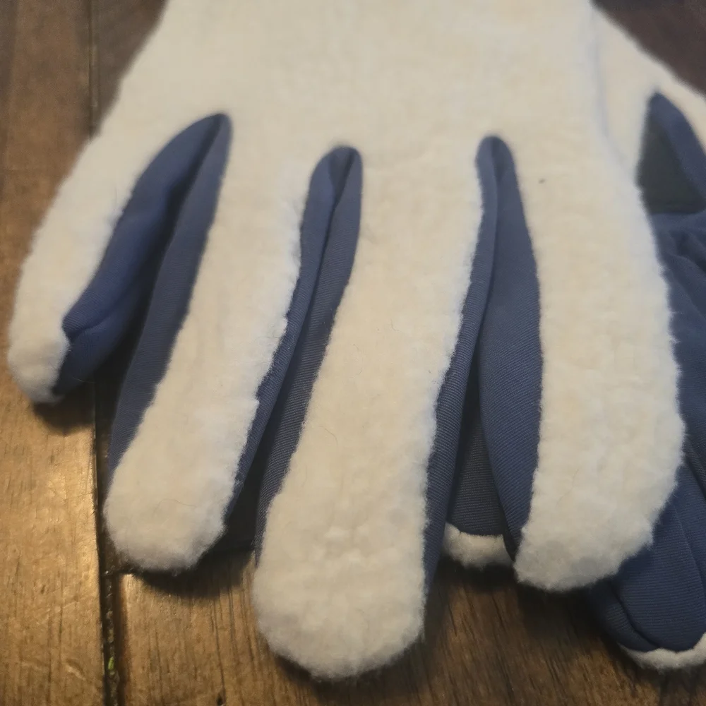 Swiss Tech Performance Gear Sherpa Gloves S/M Touchscreen Compatible Winter